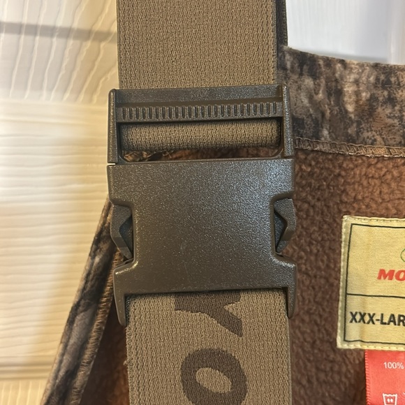 Mossy Oak Bottomland Bibs
3 XL - Picture 4 of 9